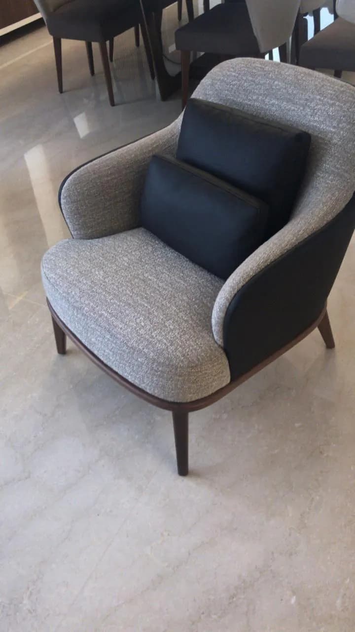 Furniture image 0
